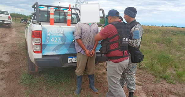 En operativo policial dos personas detenidas por transportar carne de chancho y ovina